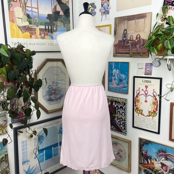 Vintage Lace Slip Skirt - Picture 4 of 5